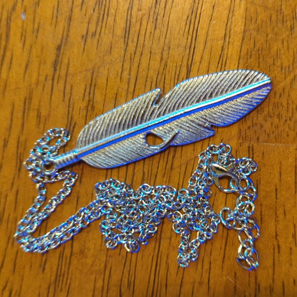 Silver Plated Feather On A 20" Chain With Extender